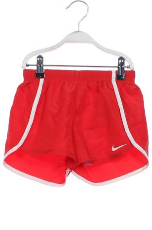 Детски къс панталон Nike, Размер 5-6y/ 116-122 см, Цвят Червен, Цена 6,13 €