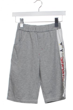Παιδικό κοντό παντελόνι Unbranded, Μέγεθος 6-7y/ 122-128 εκ., Χρώμα Γκρί, Τιμή 10,32 €
