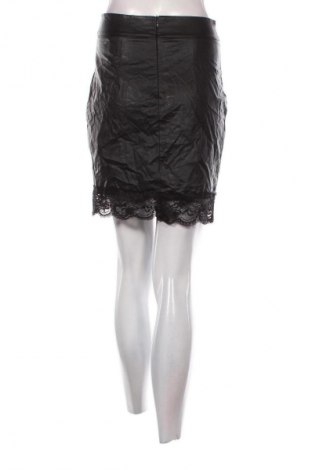 Kožená sukně  Unbranded, Velikost S, Barva Černá, Cena  199,00 Kč