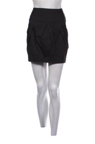 Sukně Amisu, Velikost M, Barva Vícebarevné, Cena  49,00 Kč