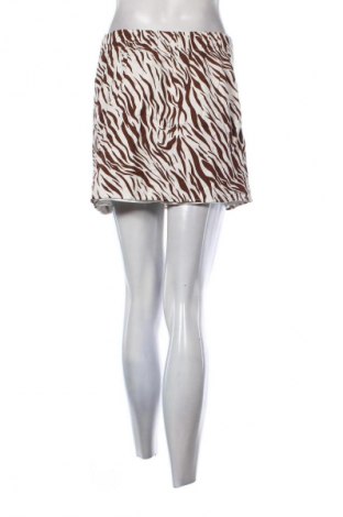 Rock Bershka, Größe L, Farbe Mehrfarbig, Preis 6,99 €