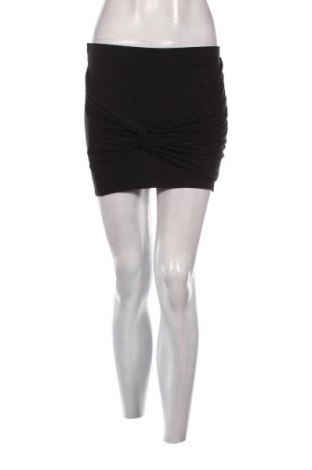 Sukně Club L, Velikost M, Barva Černá, Cena  69,00 Kč