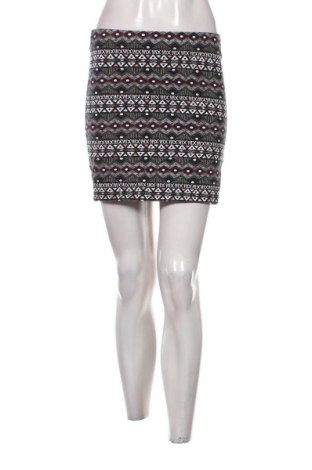 Пола F&F, Размер L, Цвят Многоцветен, Цена 5,11 €