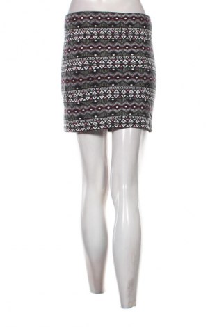 Пола F&F, Размер L, Цвят Многоцветен, Цена 5,11 €