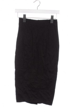 Sukně H&M, Velikost XS, Barva Černá, Cena  299,00 Kč