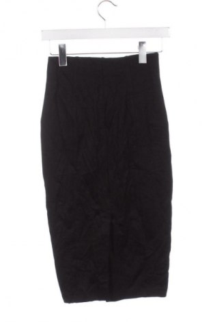 Sukně H&M, Velikost XS, Barva Černá, Cena  299,00 Kč