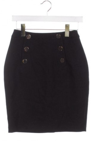 Sukně H&M, Velikost XS, Barva Černá, Cena  299,00 Kč