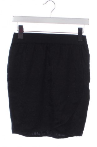 Szoknya IKKS, Méret XS, Szín Fekete, Ár 1 579 Ft