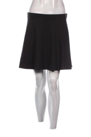 Пола New Look, Размер M, Цвят Черен, Цена 2,04 €