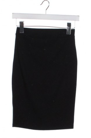 Sukně Reserved, Velikost XS, Barva Černá, Cena  99,00 Kč