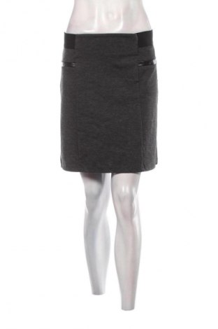 Sukně U, Velikost M, Barva Šedá, Cena  59,00 Kč