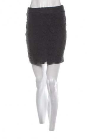 Sukně VILA, Velikost S, Barva Šedá, Cena  169,00 Kč