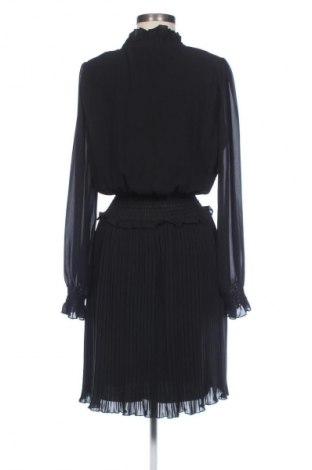 Šaty  Answear, Velikost L, Barva Černá, Cena  485,00 Kč