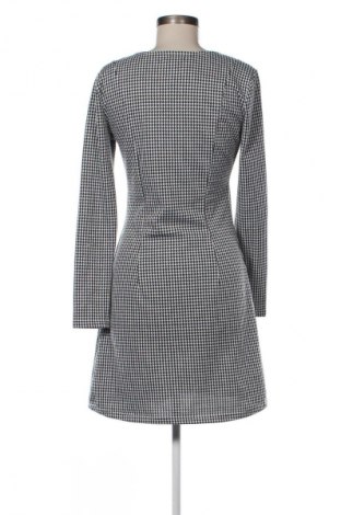 Šaty  Cropp, Velikost M, Barva Vícebarevné, Cena  152,00 Kč