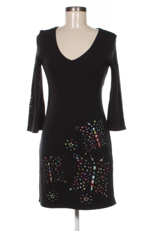 Šaty  Desigual, Velikost S, Barva Černá, Cena  652,00 Kč