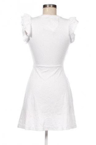 Рокля Even&Odd, Размер M, Цвят Бял, Цена 14,82 €