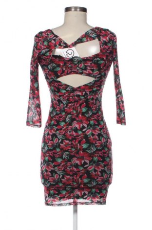 Rochie Guess, Mărime XS, Culoare Multicolor, Preț 113,99 Lei