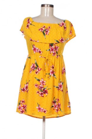 Ruha Guess, Méret M, Szín Sokszínű, Ár 22 479 Ft