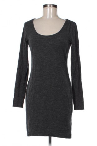 Šaty  H&M, Velikost M, Barva Vícebarevné, Cena  79,00 Kč