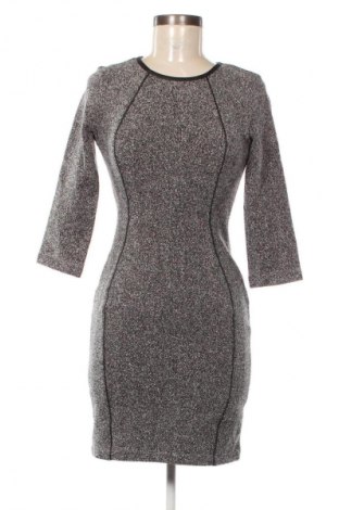 Šaty  H&M, Velikost S, Barva Vícebarevné, Cena  49,00 Kč