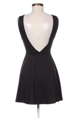 Šaty  H&M Divided, Velikost S, Barva Černá, Cena  279,00 Kč