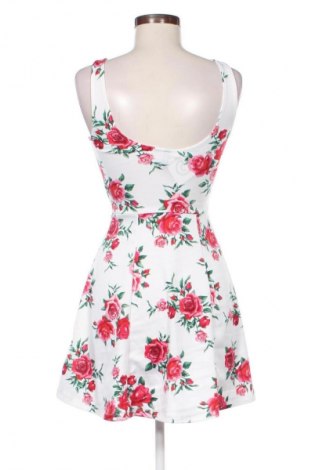 Šaty  H&M Divided, Velikost XS, Barva Vícebarevné, Cena  209,00 Kč