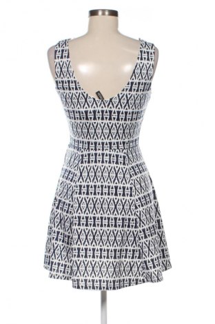 Šaty  H&M Divided, Velikost M, Barva Vícebarevné, Cena  299,00 Kč