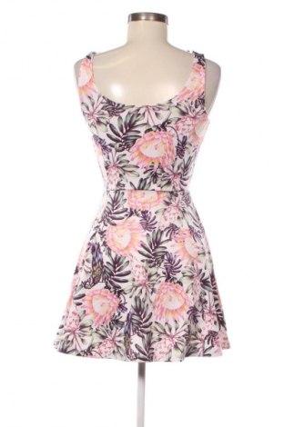 Šaty  H&M Divided, Velikost S, Barva Vícebarevné, Cena  269,00 Kč