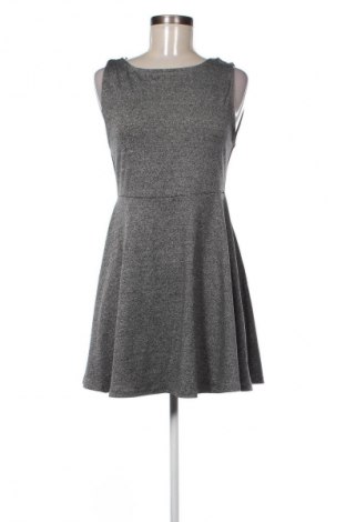 Šaty  H&M Divided, Velikost M, Barva Šedá, Cena  299,00 Kč