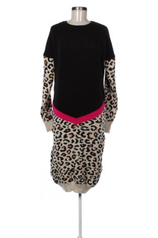 Рокля Kate London, Размер M, Цвят Многоцветен, Цена 24,05 €