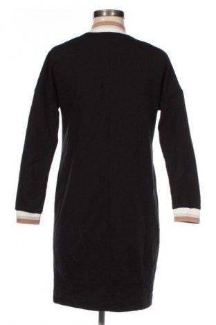 Šaty  King, Velikost S, Barva Černá, Cena  213,00 Kč
