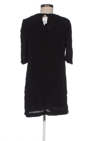 Šaty  Mango, Velikost XS, Barva Černá, Cena  509,00 Kč