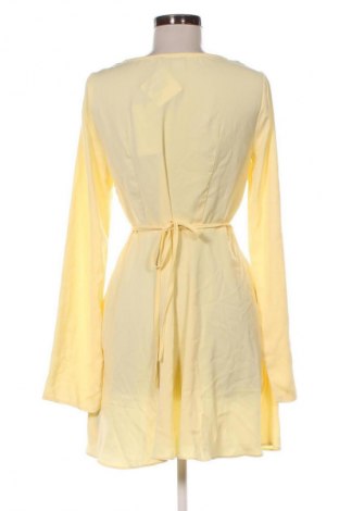 Kleid NA-KD, Größe M, Farbe Gelb, Preis € 17,99