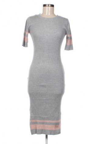 Рокля Paraphrase, Размер M, Цвят Сив, Цена 20,45 €