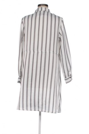 Šaty  Pieces, Velikost M, Barva Vícebarevné, Cena  187,00 Kč