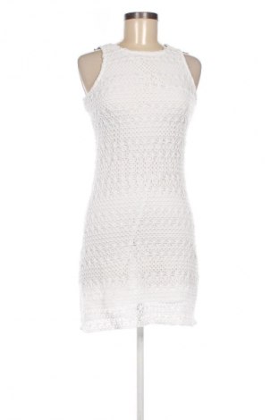 Šaty  Pull&Bear, Velikost M, Barva Bílá, Cena  197,00 Kč