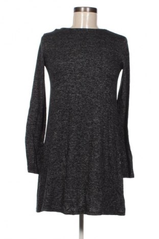 Рокля Pull&Bear, Размер S, Цвят Многоцветен, Цена 2,04 €