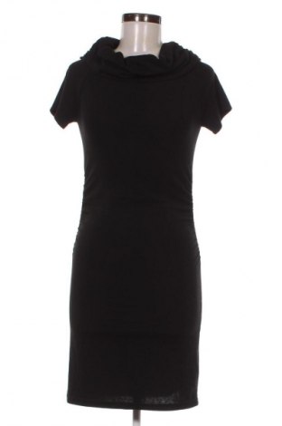 Šaty  Sinsay, Velikost M, Barva Černá, Cena  169,00 Kč