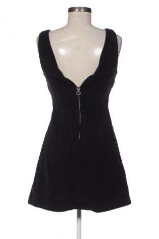 Šaty  Topshop, Velikost S, Barva Černá, Cena  198,00 Kč