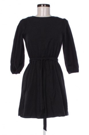 Šaty  Trendyol, Velikost S, Barva Černá, Cena  159,00 Kč