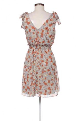 Šaty  Trendyol, Velikost M, Barva Vícebarevné, Cena  439,00 Kč