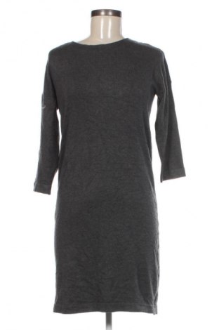 Šaty  Vero Moda, Velikost XS, Barva Šedá, Cena  369,00 Kč
