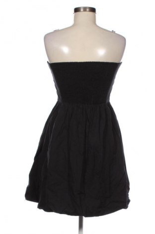 Рокля Vero Moda, Размер M, Цвят Черен, Цена 17,89 €