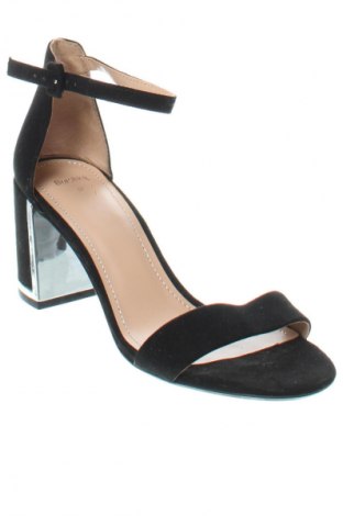 Sandále Bershka, Veľkosť 37, Farba Čierna, Cena  37,32 €