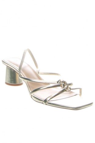 Σανδάλια H&M, Μέγεθος 40, Χρώμα Χρυσαφί, Τιμή 25,99 €