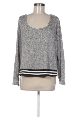 Dámska blúza Charlotte Russe, Veľkosť XXL, Farba Sivá, Cena  5,00 €, #137936901