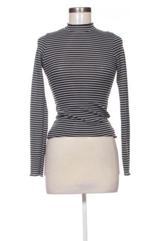 Bluză de femei Pretty Little Thing, Mărime S, Culoare Multicolor, Preț 21,00 Lei, #137940184
