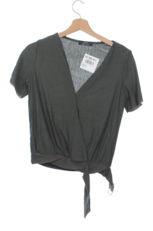 Bluzka damska Bershka, Rozmiar M, Kolor Zielony, Cena 38,10 zł, #137952017