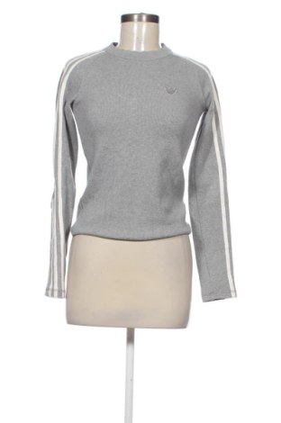 Damen Shirt Adidas, Größe M, Farbe Grau, Preis € 23,00, #137957429
