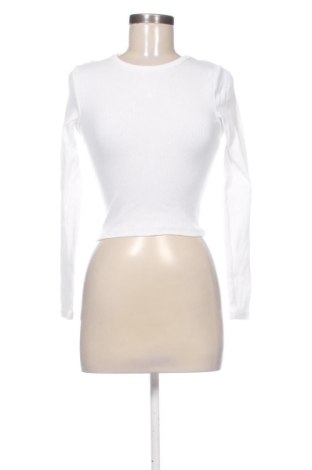Bluză de femei Bershka, Mărime S, Culoare Alb, Preț 31,49 Lei, #137967126